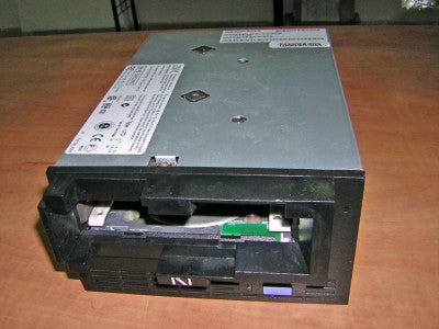 IBM 08L9760 100GB / 200GB LTO-1 Loader Tape Drive