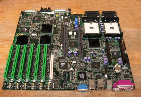 Dell G3990 / 0G3990 Poweredge 4600 System Board / Motherboard : OEM Bare