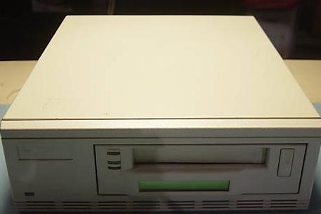 Exabyte EXB-8900T MAMMOTH 20GB/40GB 8MM SCSI Tape Drive