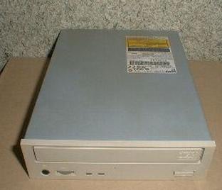 IBM 24P3634 24X10X40X Internal IDE 5.25\ CD-RW Drive"