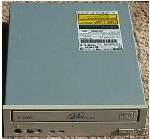 TEAC CD-E524E / 19770860-30 24X10X40 IDE 5.25\ CD-RW Drive"